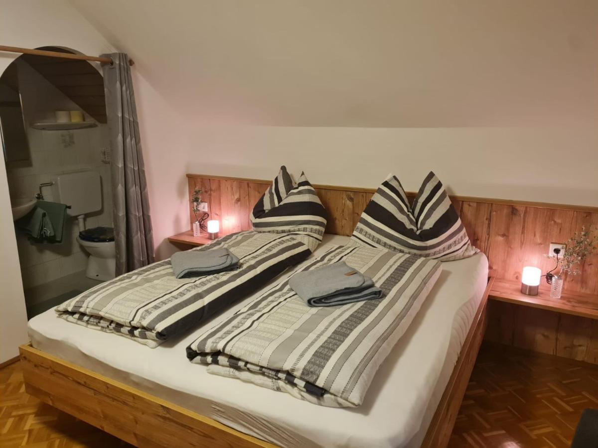 Apartment Berg & Naturliebe Oberweissburg Buitenkant foto